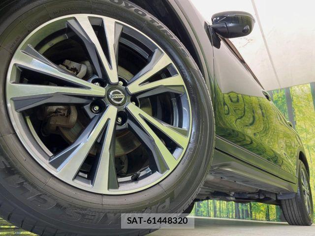 Nissan X-TRAIL 2018-02 8883094-12
