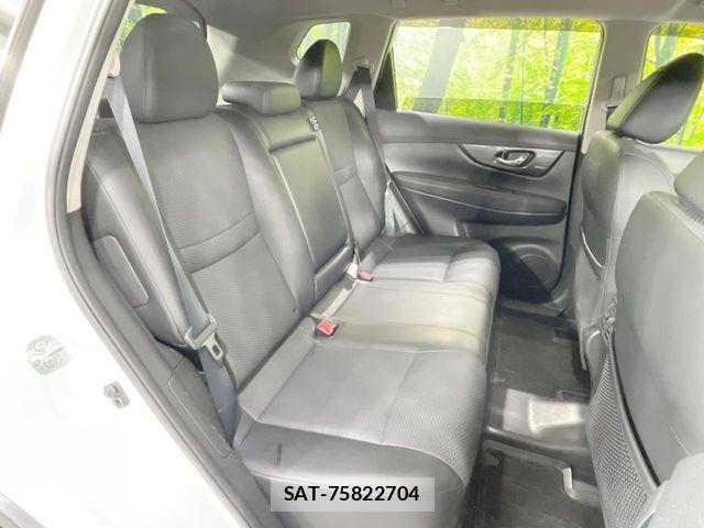 Nissan X-TRAIL 2017-06 8883100-9