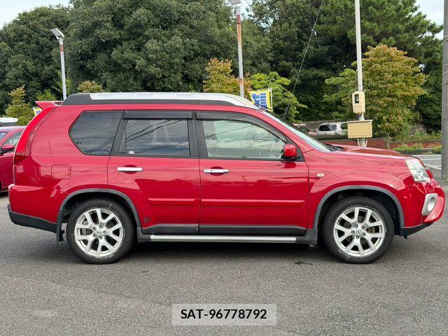 Nissan X-TRAIL 2013-03 8883102-17