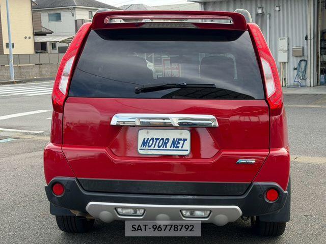 Nissan X-TRAIL 2013-03 8883102-18
