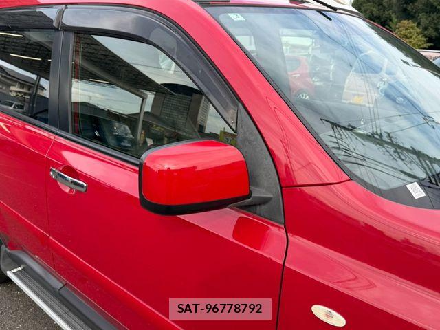 Nissan X-TRAIL 2013-03 8883102-22