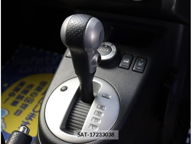 Nissan X-TRAIL 2012-05 8883104-9