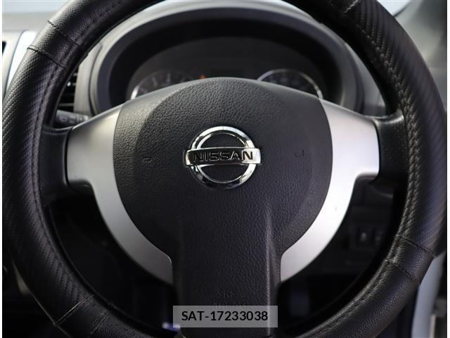 Nissan X-TRAIL 2012-05 8883104-11