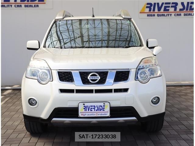 Nissan X-TRAIL 2012-05 8883104-17