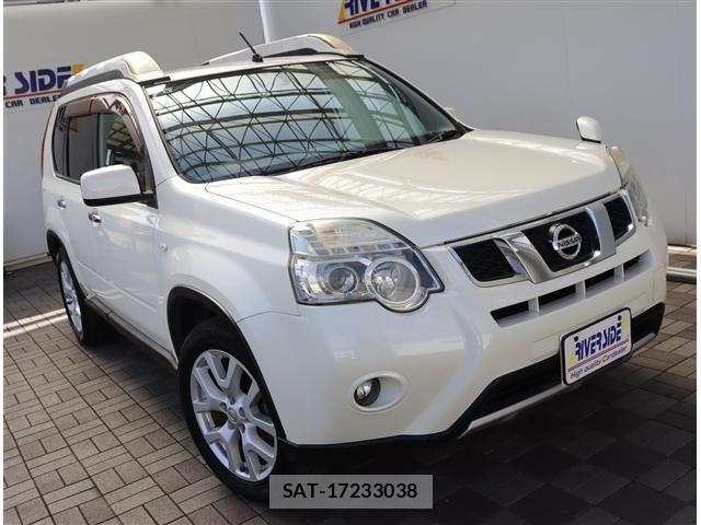 Nissan X-TRAIL 2012-05 8883104-18