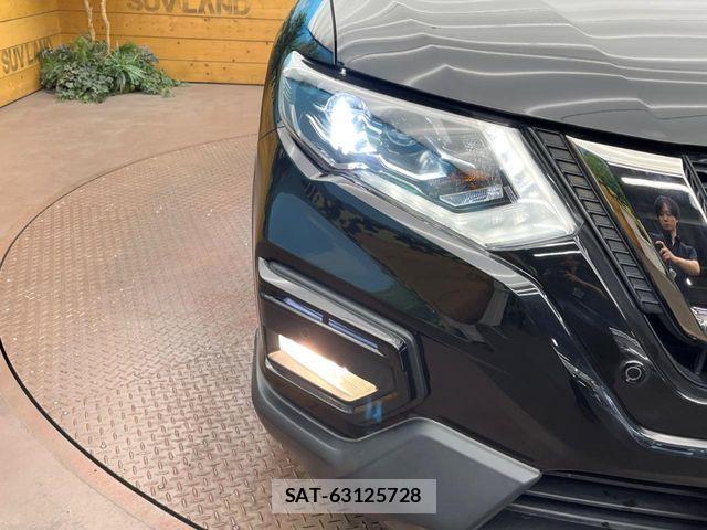 Nissan X-TRAIL 2018-01 8883097-11