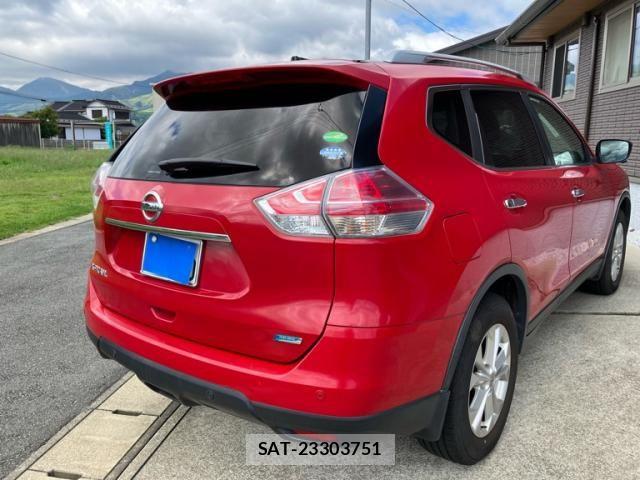 Nissan X-TRAIL 2016-09 8883105-4