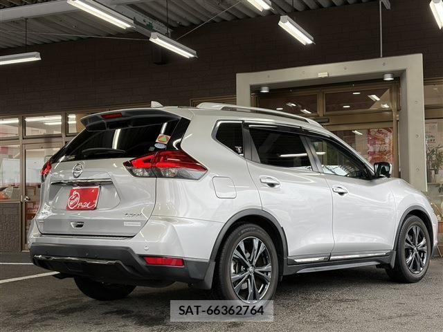 Nissan X-TRAIL 2021-03 8883092-3