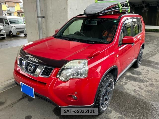 Nissan X-TRAIL 2013-09 8883110-1
