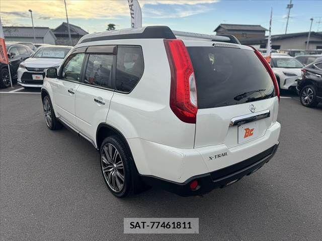 Nissan X-TRAIL 2012-02 8883107-12
