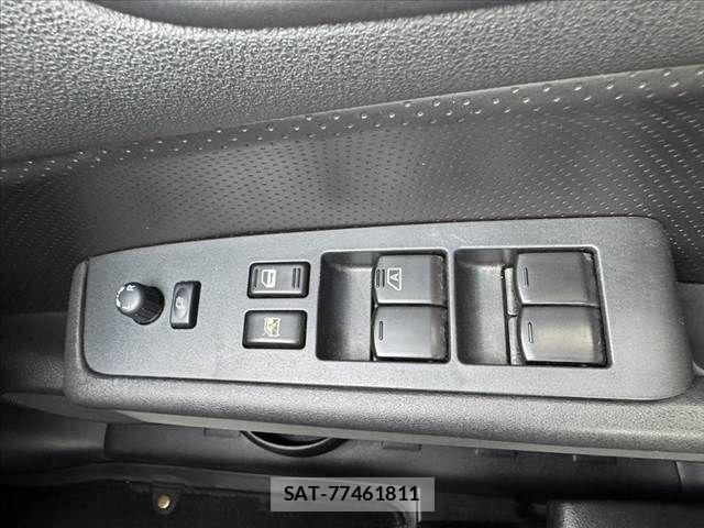 Nissan X-TRAIL 2012-02 8883107-21