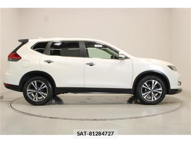 Nissan X-TRAIL 2018-02 8884652-12
