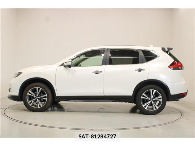 Nissan X-TRAIL 2018-02 8884652-8