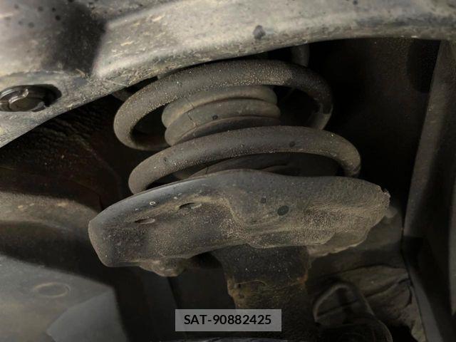 Nissan X-TRAIL 2016-01 8884653-19