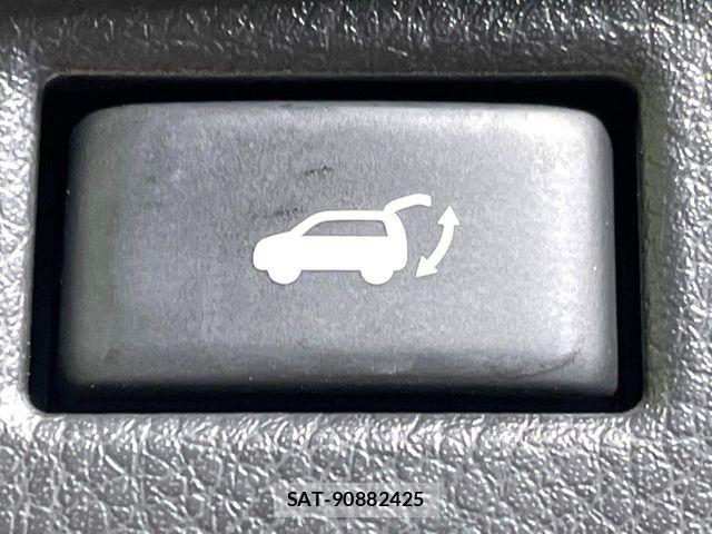 Nissan X-TRAIL 2016-01 8884653-5