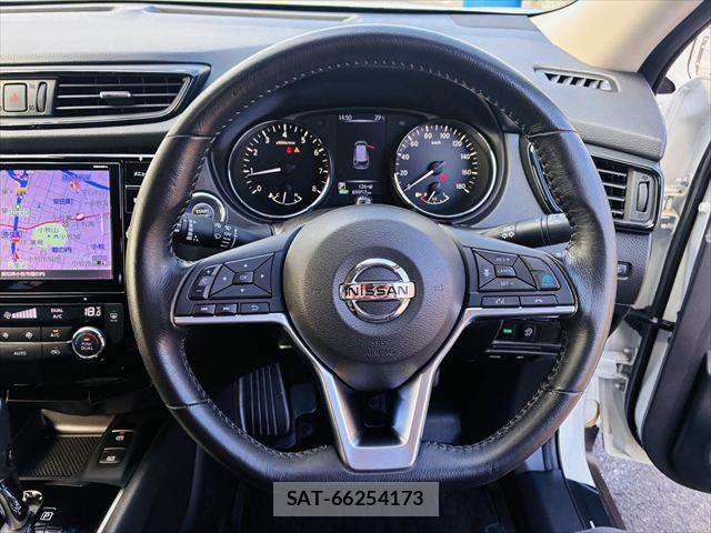 Nissan X-TRAIL 2018-05 8884651-12
