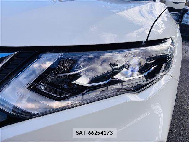 Nissan X-TRAIL 2018-05 8884651-13