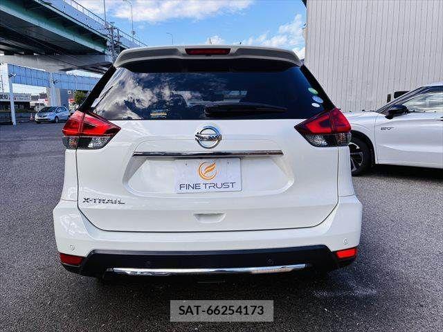 Nissan X-TRAIL 2018-05 8884651-20