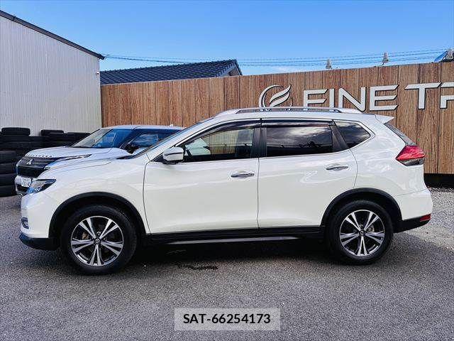 Nissan X-TRAIL 2018-05 8884651-22
