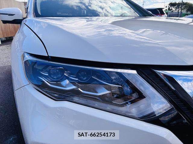 Nissan X-TRAIL 2018-05 8884651-24