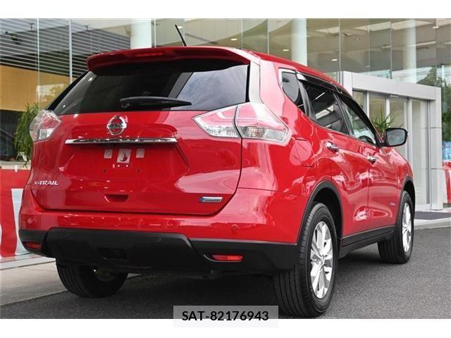 Nissan X-TRAIL HYBRID 2017-06 864527-4