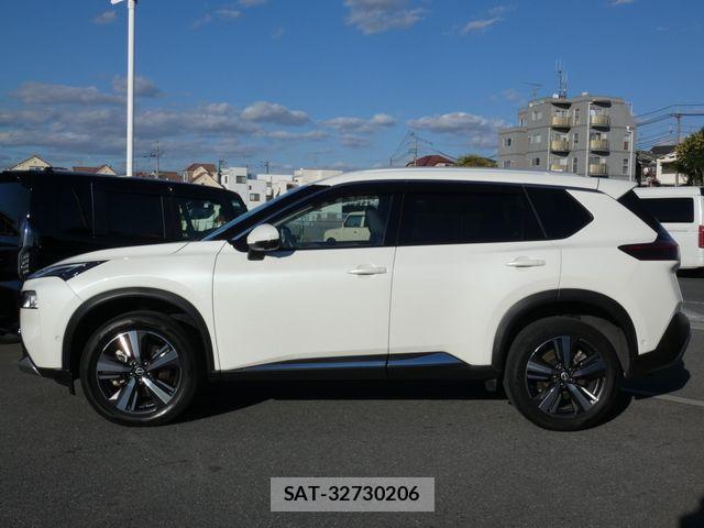 Nissan X-TRAIL HYBRID 2023-01 1848705-5