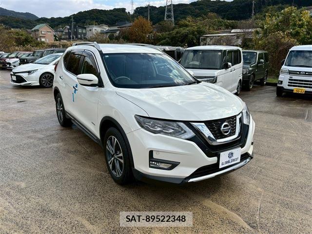 Nissan X-TRAIL HYBRID 2018-02 1830533-6