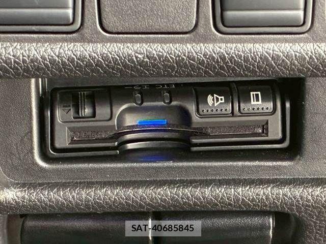 Nissan X-TRAIL HYBRID 2019-02 4759733-9