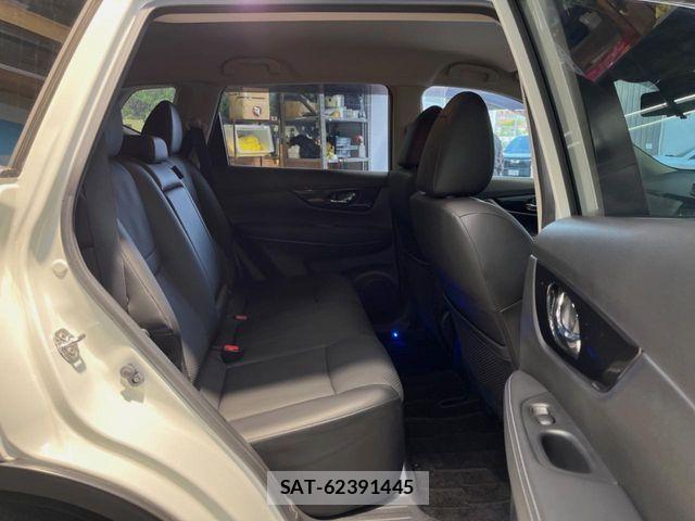 Nissan X-TRAIL HYBRID 2018-11 5883727-8