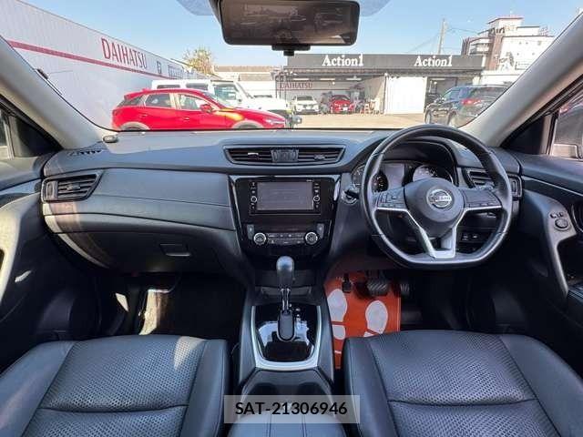 Nissan X-TRAIL HYBRID 2017-08 6221472-11