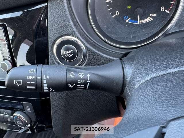 Nissan X-TRAIL HYBRID 2017-08 6221472-16
