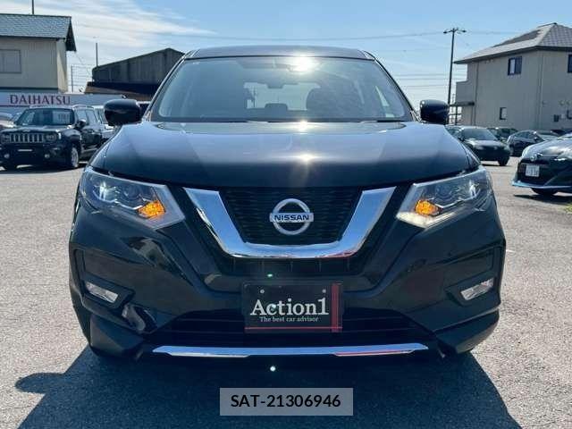 Nissan X-TRAIL HYBRID 2017-08 6221472-1