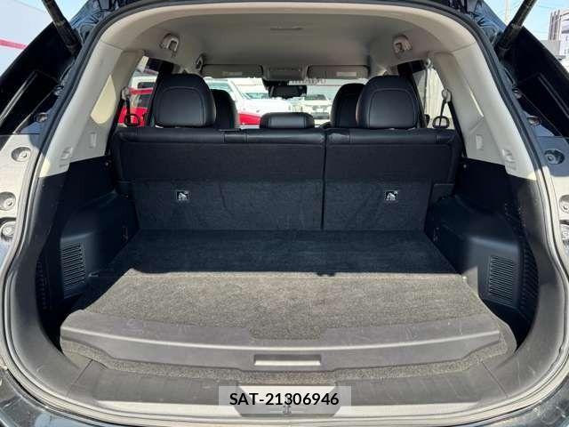 Nissan X-TRAIL HYBRID 2017-08 6221472-8