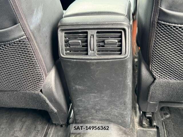 Nissan X-TRAIL HYBRID 2015-05 6678892-25