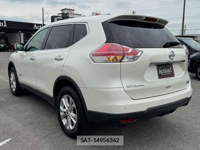 Nissan X-TRAIL HYBRID 2015-05 6678892-3