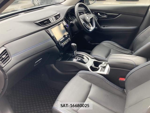 Nissan X-TRAIL HYBRID 2019-02 6791792-22
