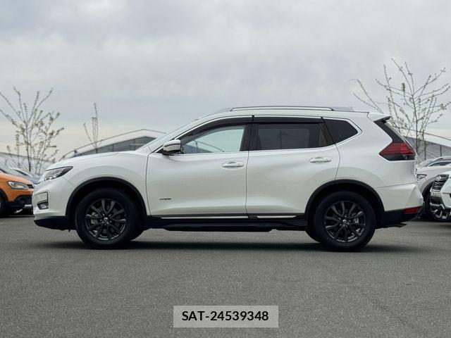 Nissan X-TRAIL HYBRID 2022-09 6791795-26