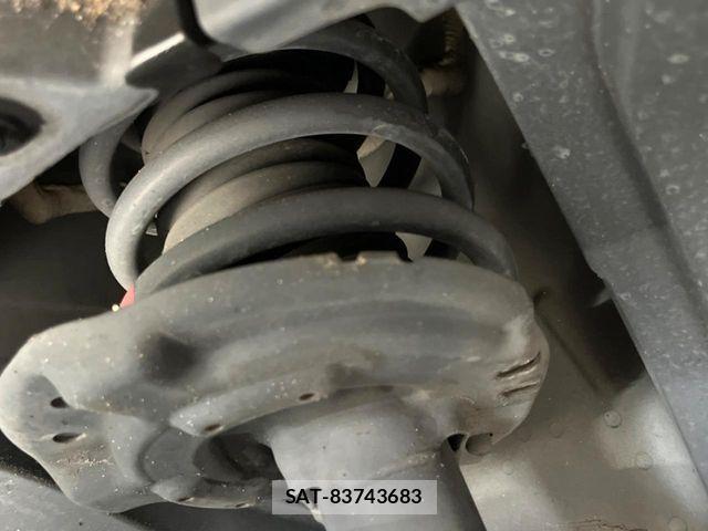 Nissan X-TRAIL HYBRID 2018-11 6915906-19