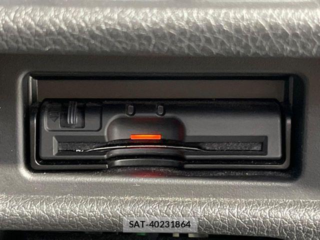 Nissan X-TRAIL HYBRID 2018-02 7061530-4