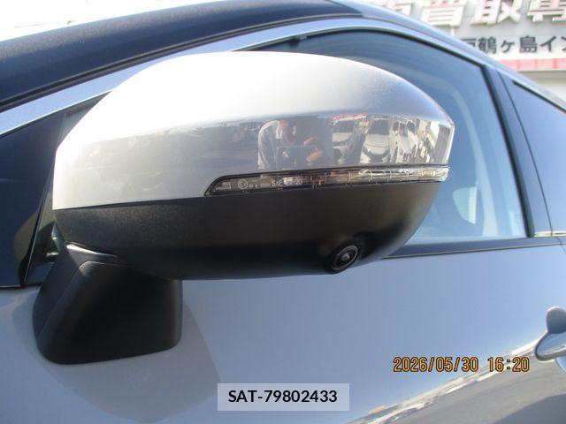 Nissan X-TRAIL HYBRID 2022-09 7227642-9