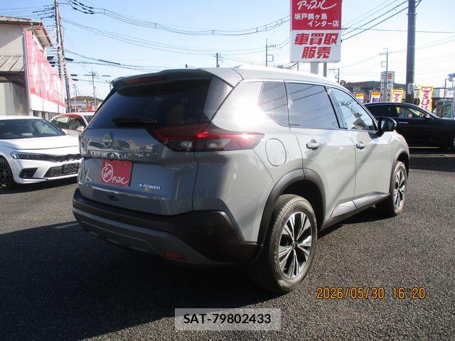 Nissan X-TRAIL HYBRID 2022-09 7227642-2