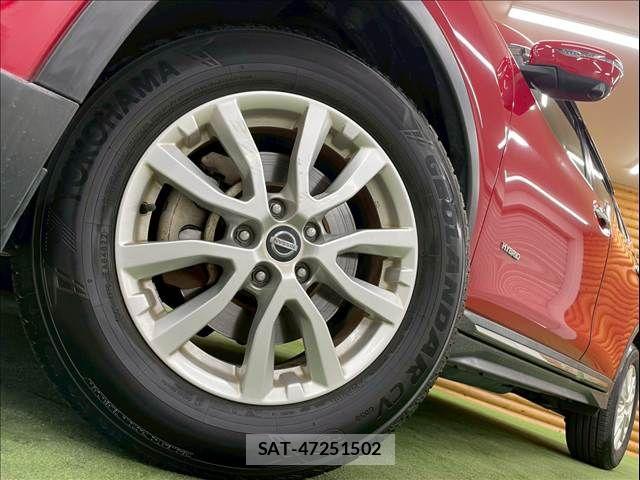 Nissan X-TRAIL HYBRID 2018-07 7227640-10