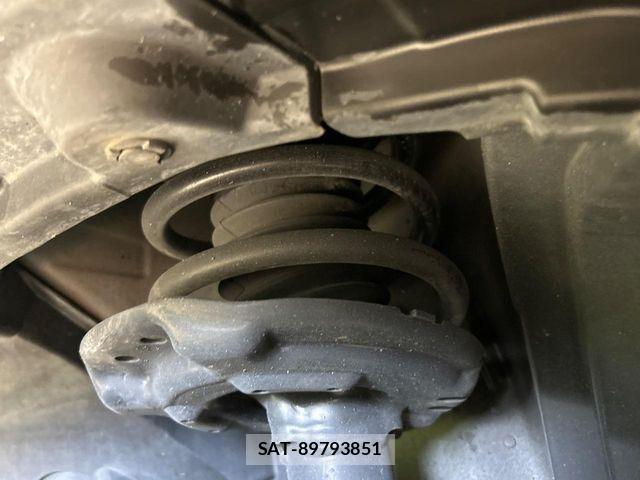 Nissan X-TRAIL HYBRID 2015-09 7227638-19