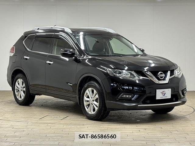 Nissan X-TRAIL HYBRID 2015-07 7252959-13