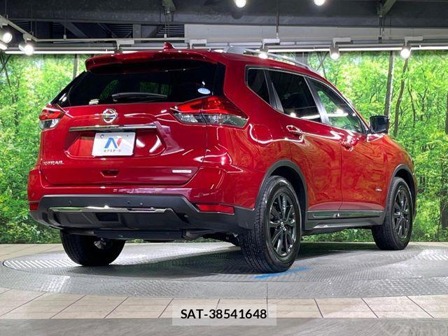 Nissan X-TRAIL HYBRID 2021-07 7360619-16