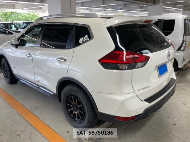 Nissan X-TRAIL HYBRID 2018-01 7395022-2