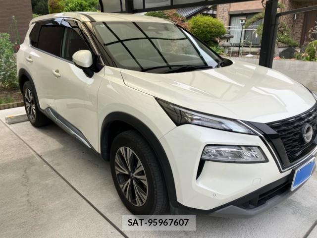 Nissan X-TRAIL HYBRID 2022-09 7459087-2