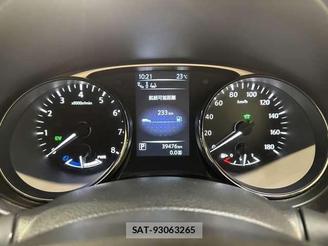 Nissan X-TRAIL HYBRID 2017-05 7621576-10