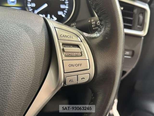 Nissan X-TRAIL HYBRID 2017-05 7621576-12