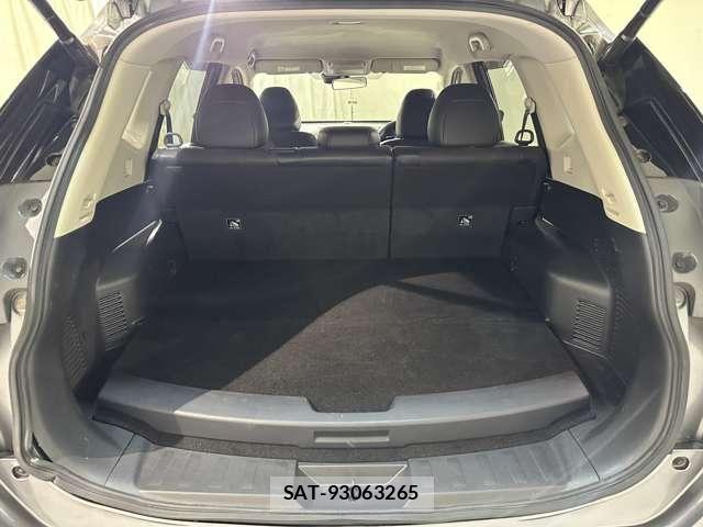 Nissan X-TRAIL HYBRID 2017-05 7621576-27